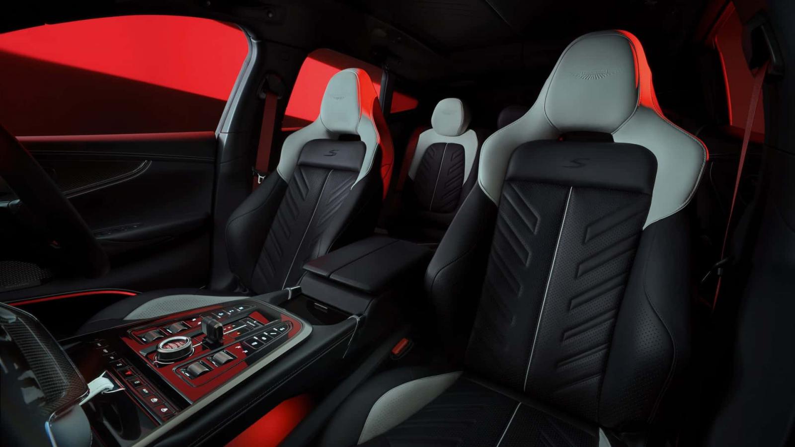 Aston Martin DBX S: Η κορυφαία έκδοση του βρετανικού SUV με 727 άλογα 
